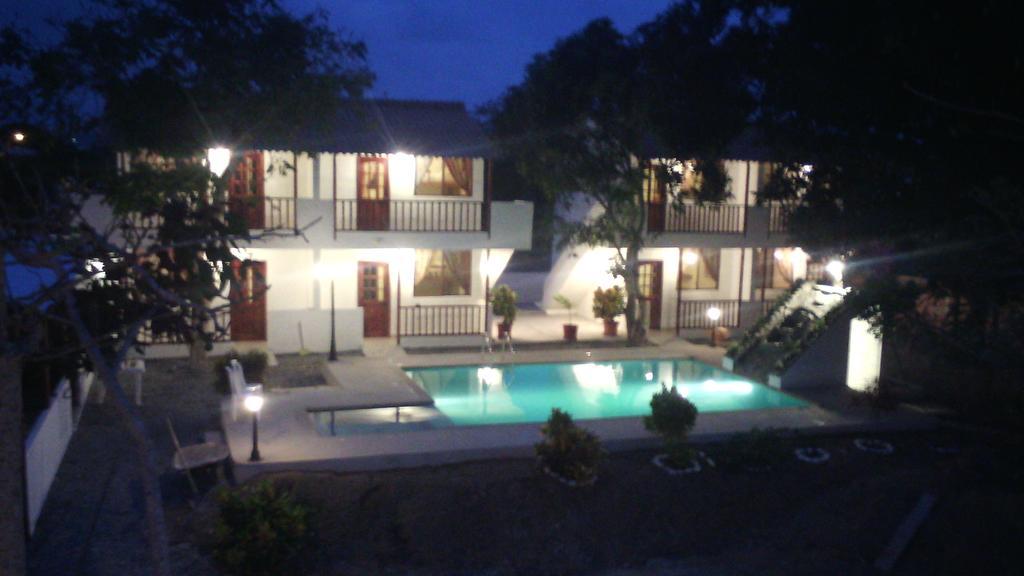 El Galeon Hotel Atacames Exterior foto