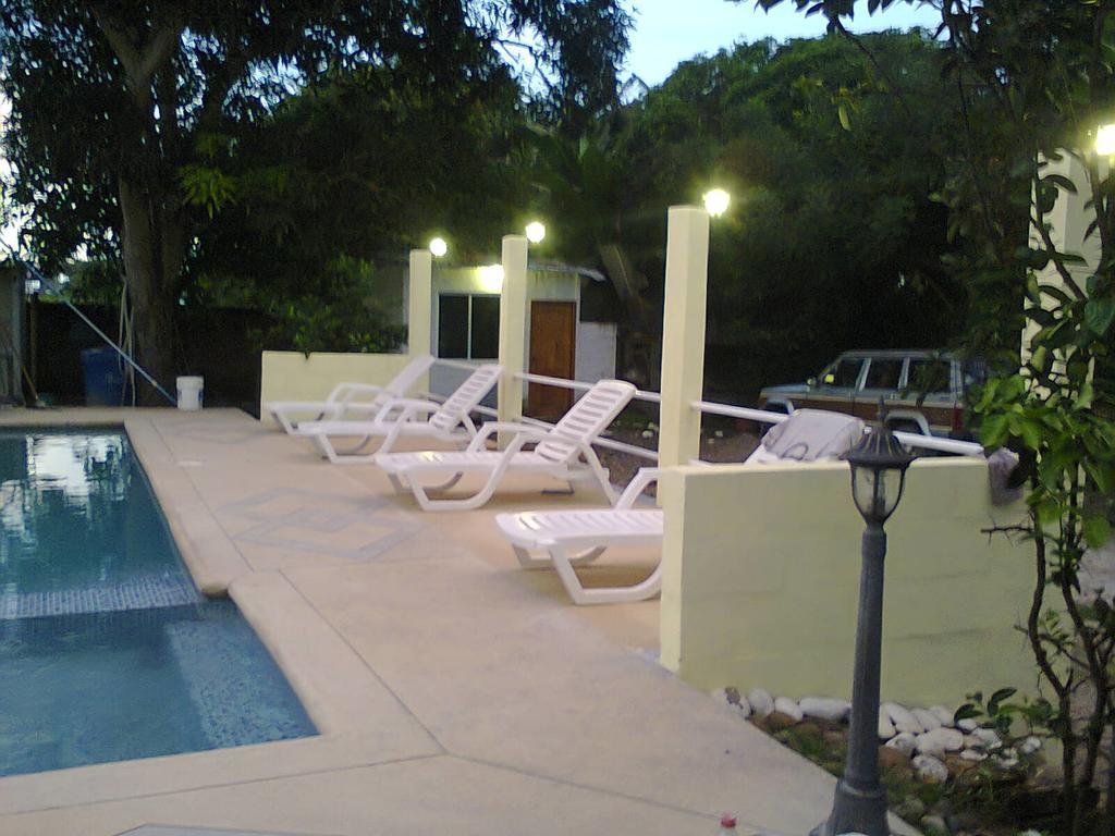 El Galeon Hotel Atacames Exterior foto